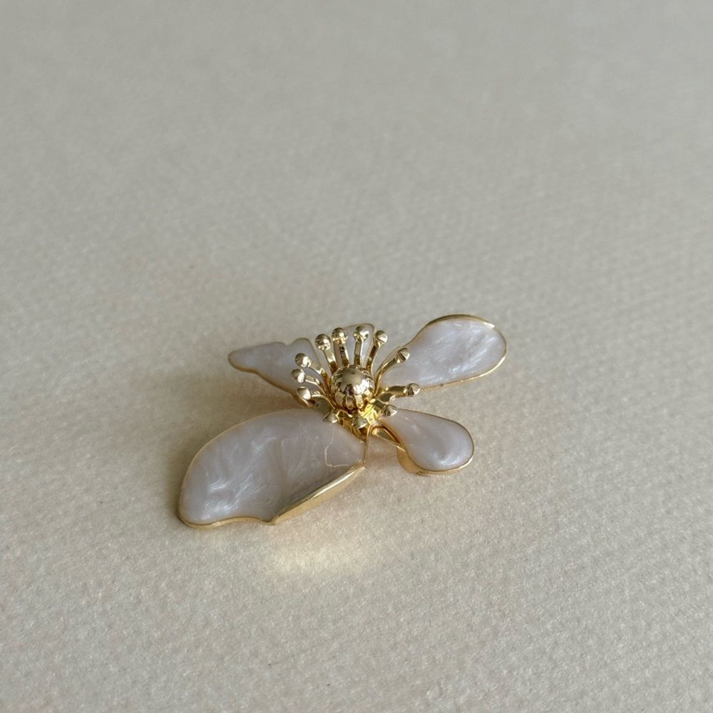 Floral Brooch M1406 - Picture 4 of 5